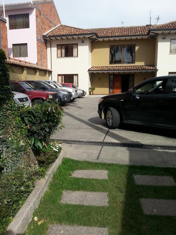 Hotel Calle Angosta Cuenca Exterior photo